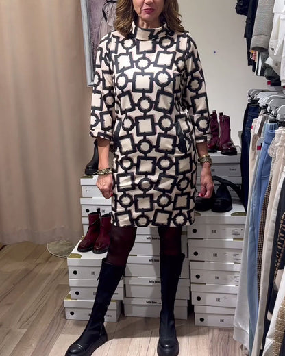 Relaxed Fit Geometric Print Dress with Pockets